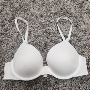 PINK white lightly lined t-shirt bra